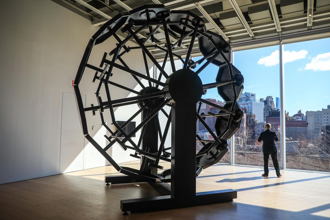 Art in a museum shaped like a Ferris wheel